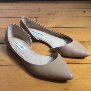 Steve Madden - Size 7 Nude flats
